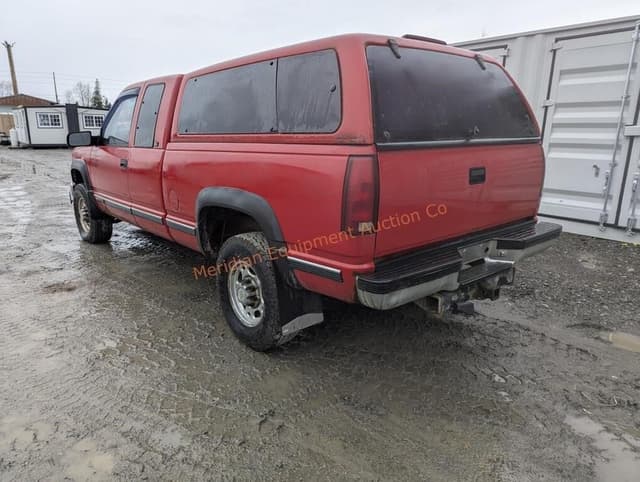 Image of Chevrolet 2500 equipment image 2