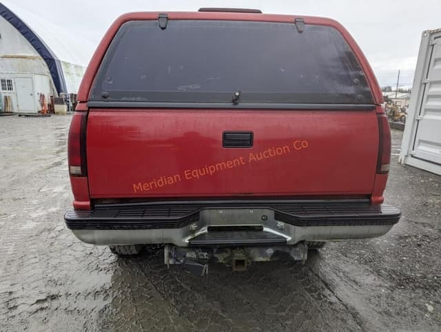 Image of Chevrolet 2500 equipment image 3