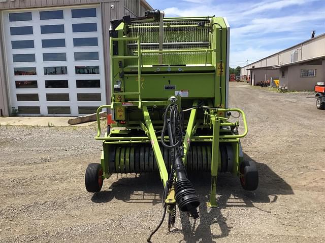 Image of CLAAS Rollant 66 equipment image 4