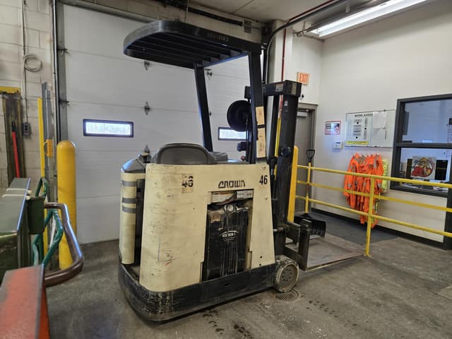 Image of Crown RC3020-30-S equipment image 4