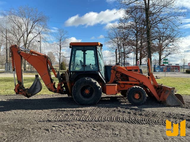 Image of John Deere 310E equipment image 3