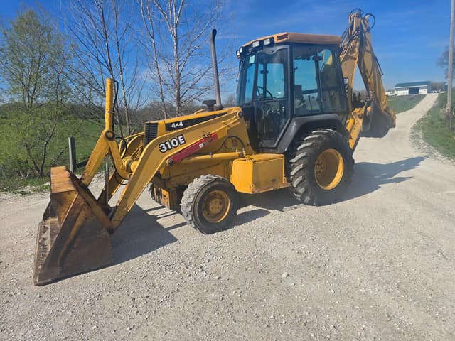 Image of John Deere 310E equipment image 2