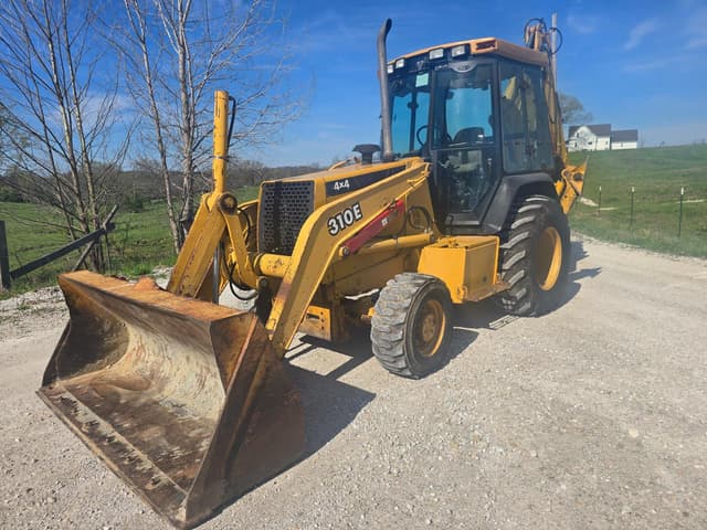 Image of John Deere 310E equipment image 1
