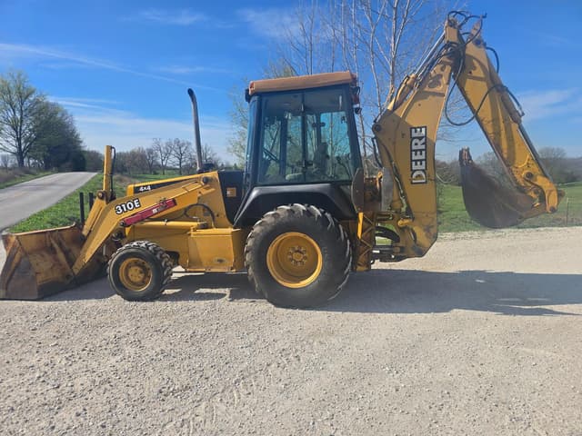 Image of John Deere 310E equipment image 4