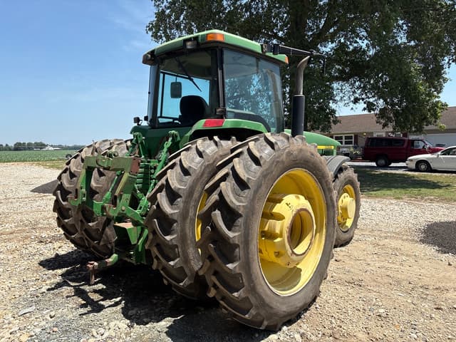 Image of John Deere 8400 equipment image 4