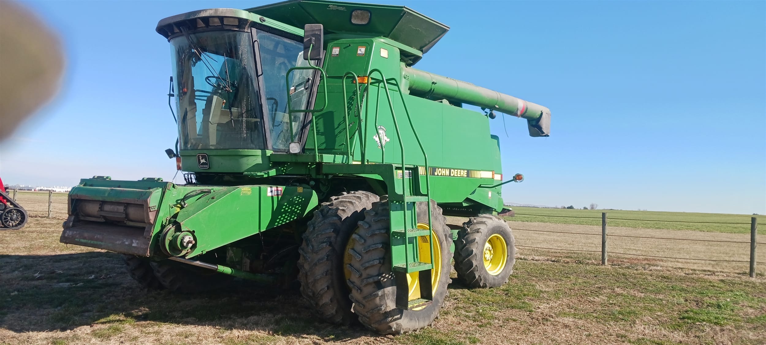 1997 John Deere 9600 Equipment Image0