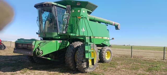 Image of John Deere 9600 equipment image 1