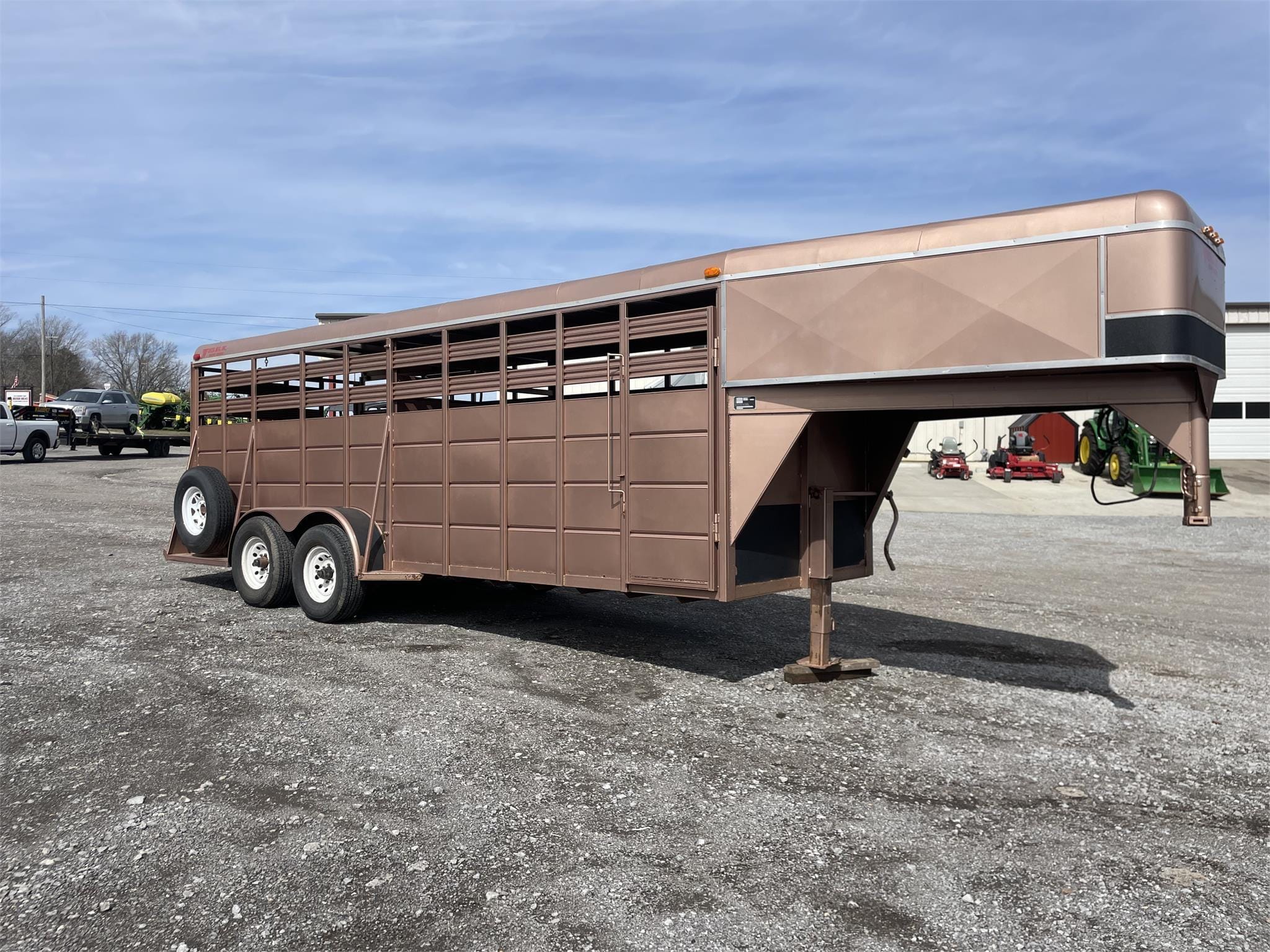 Main image Delta GN Livestock Trailer