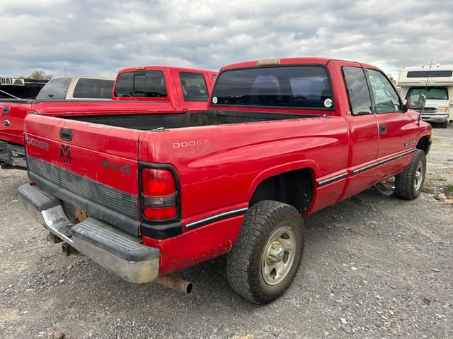 Image of Dodge Ram 1500 equipment image 4