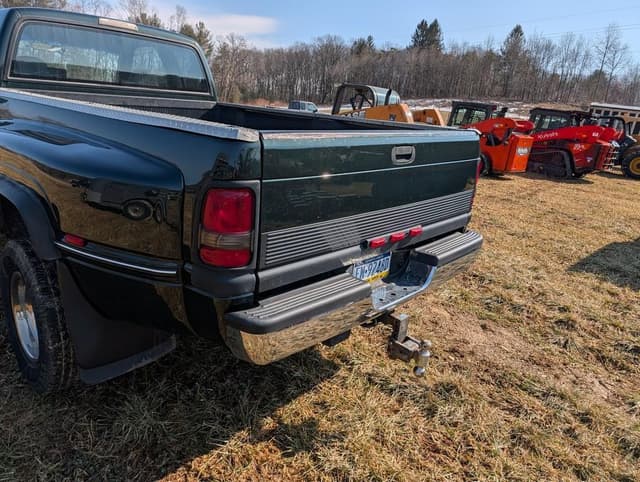 Image of Dodge Ram 2500 equipment image 4