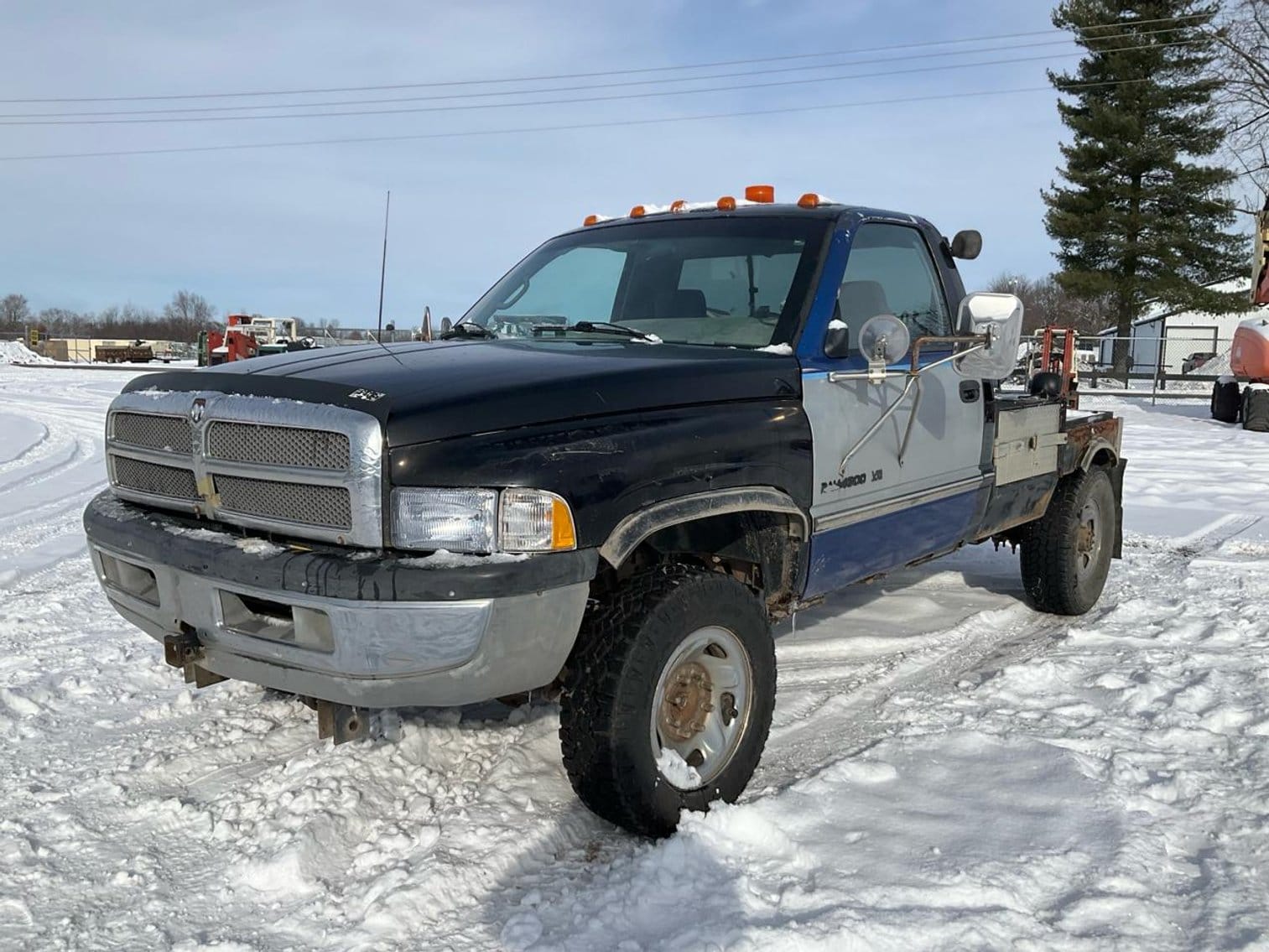 1997 Dodge Ram 4500 Equipment Image0