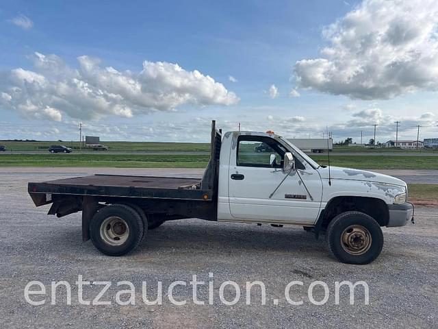 Image of Dodge Ram 3500 equipment image 4
