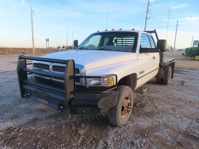Image of Dodge Ram 3500HD equipment image 1