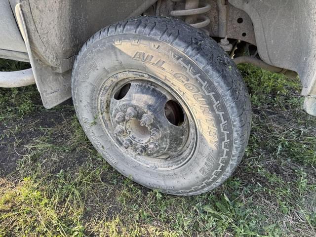 Image of Dodge Ram 3500 equipment image 2