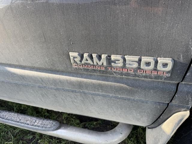 Image of Dodge Ram 3500 equipment image 1