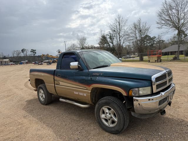 Image of Dodge Ram 1500 equipment image 1