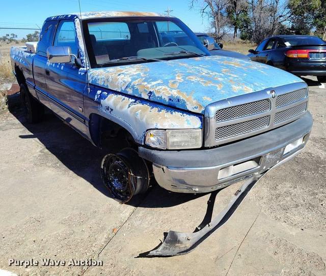 Image of Dodge Ram 1500 equipment image 2