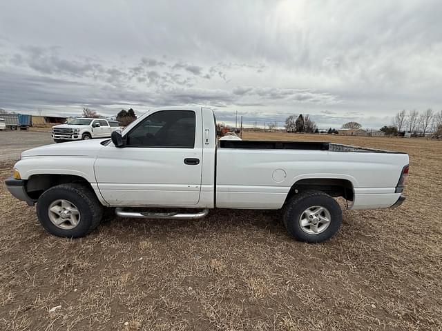 Image of Dodge Ram 1500 equipment image 1