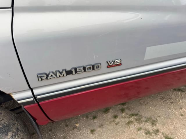 Image of Dodge Ram 1500 equipment image 3