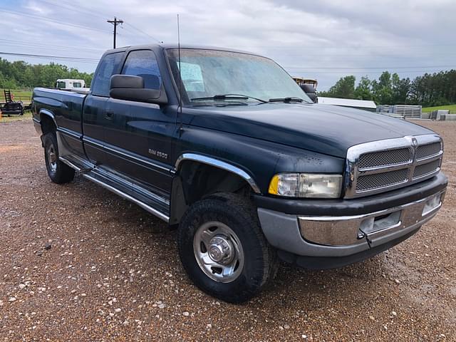 Image of Dodge Ram 2500 equipment image 1