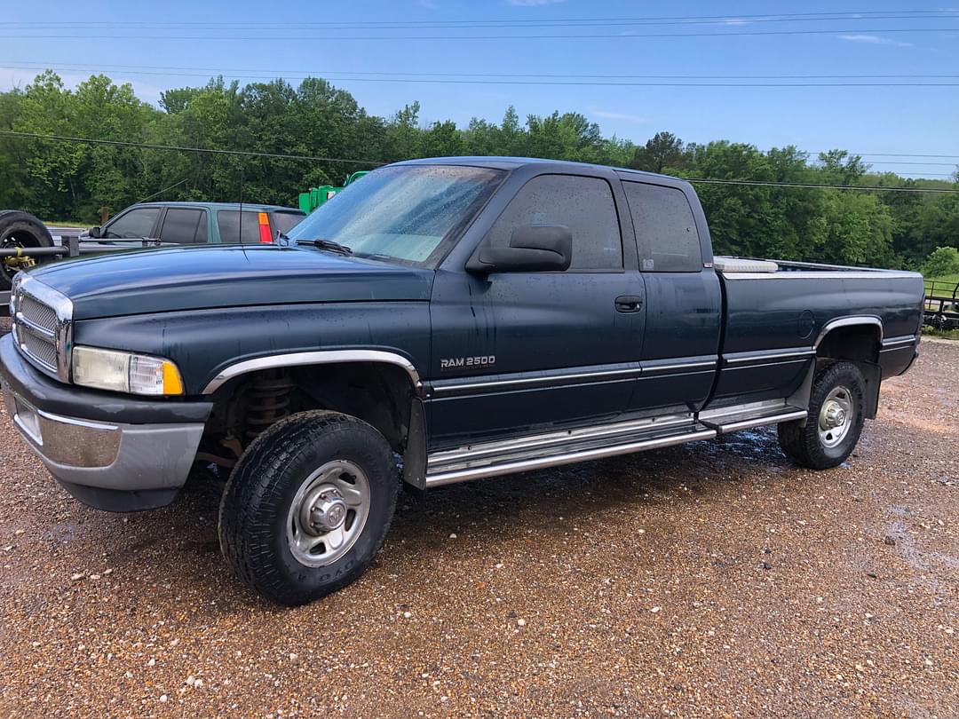 Image of Dodge Ram 2500 Primary image