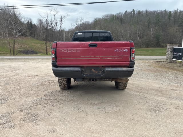 Image of Dodge Ram 2500 equipment image 3