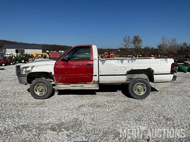 Image of Dodge Ram 2500 equipment image 1