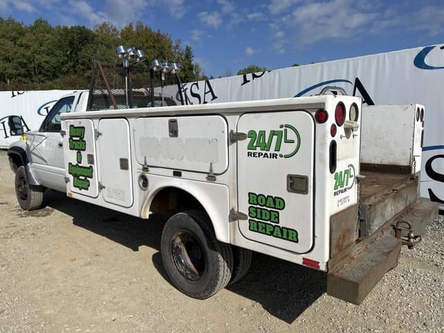 Image of Dodge Ram 3500 equipment image 2