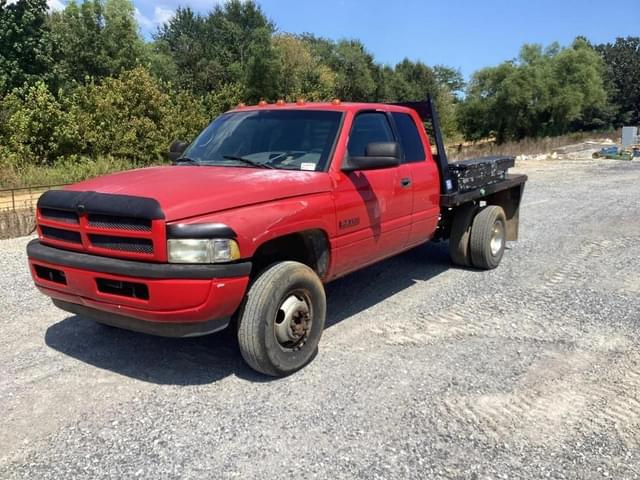 Image of Dodge Ram 3500 equipment image 1