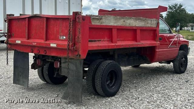 Image of Dodge Ram 3500 equipment image 4