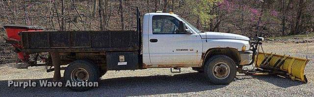 Image of Dodge Ram 3500 equipment image 3