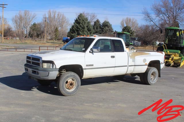 Image of Dodge Ram 3500 equipment image 1