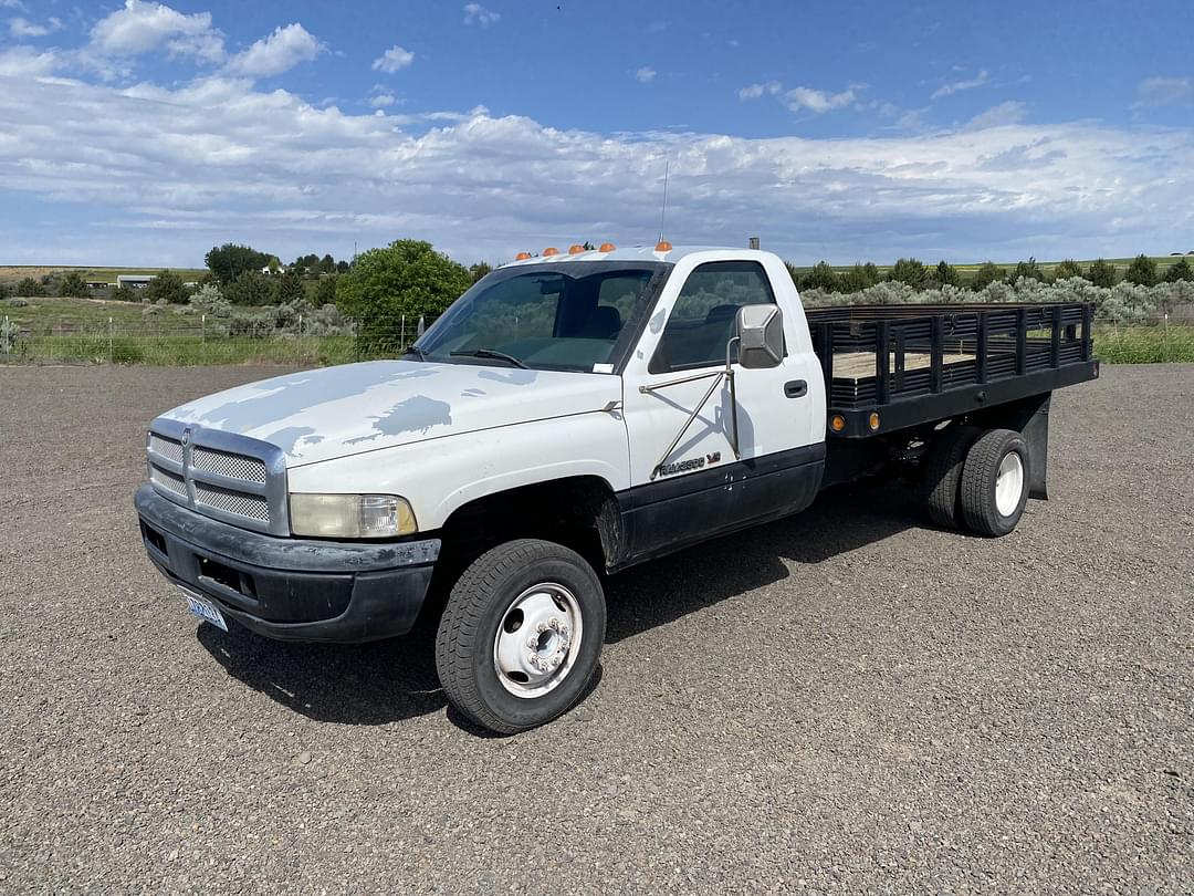 Image of Dodge Ram 3500 Primary image
