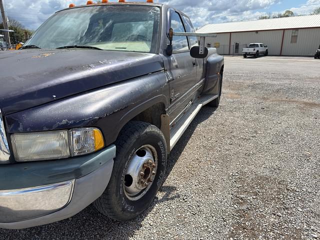 Image of Dodge Ram 3500 equipment image 1