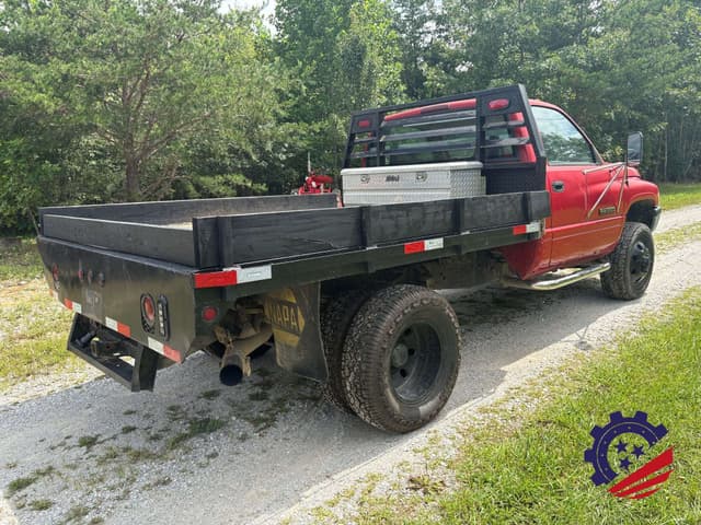 Image of Dodge Ram 3500 equipment image 2