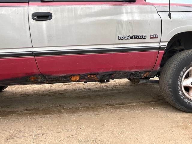 Image of Dodge Ram 1500 equipment image 4