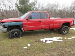 1997 Dodge Ram 3500 Equipment Image0