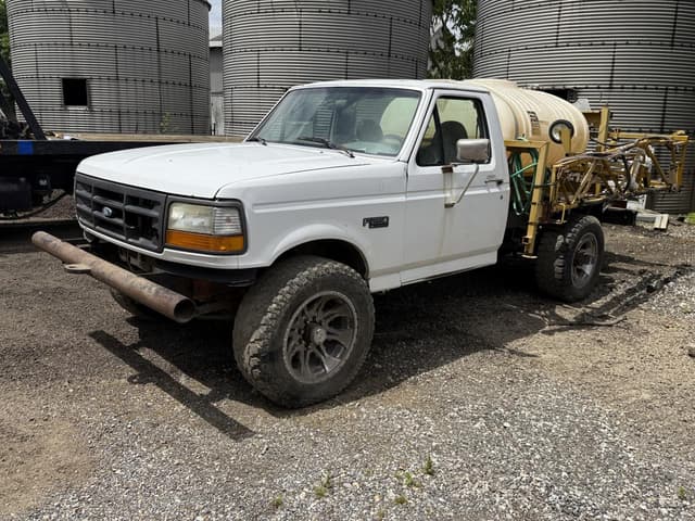 Image of Ford F-250 equipment image 2