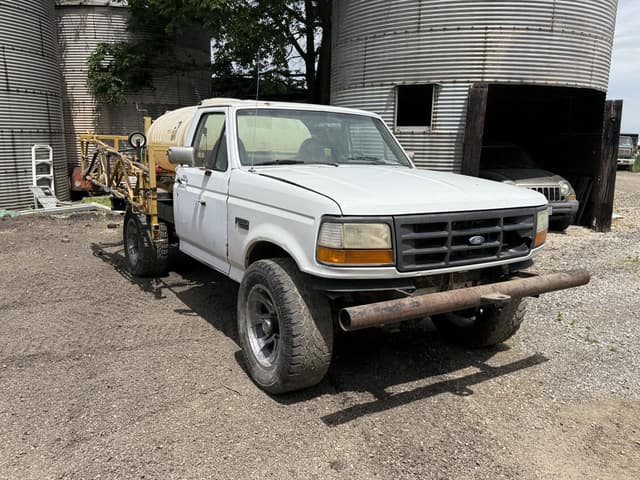 Image of Ford F-250 equipment image 1