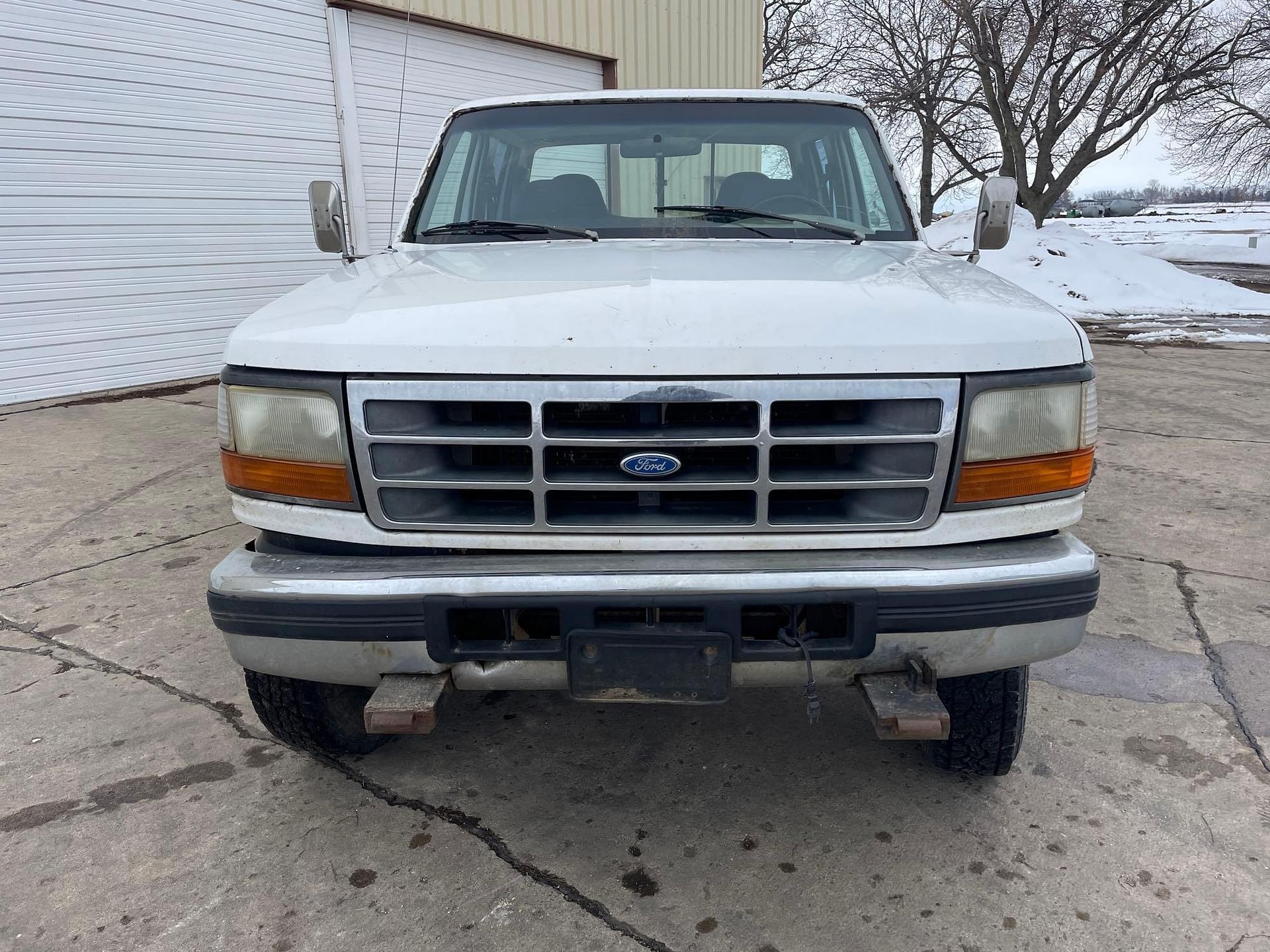 Tractor Zoom - 1997 Ford F-350