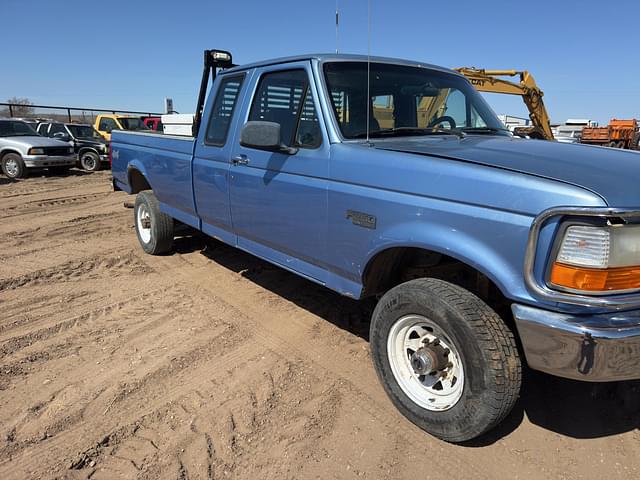 Image of Ford F-250 equipment image 1