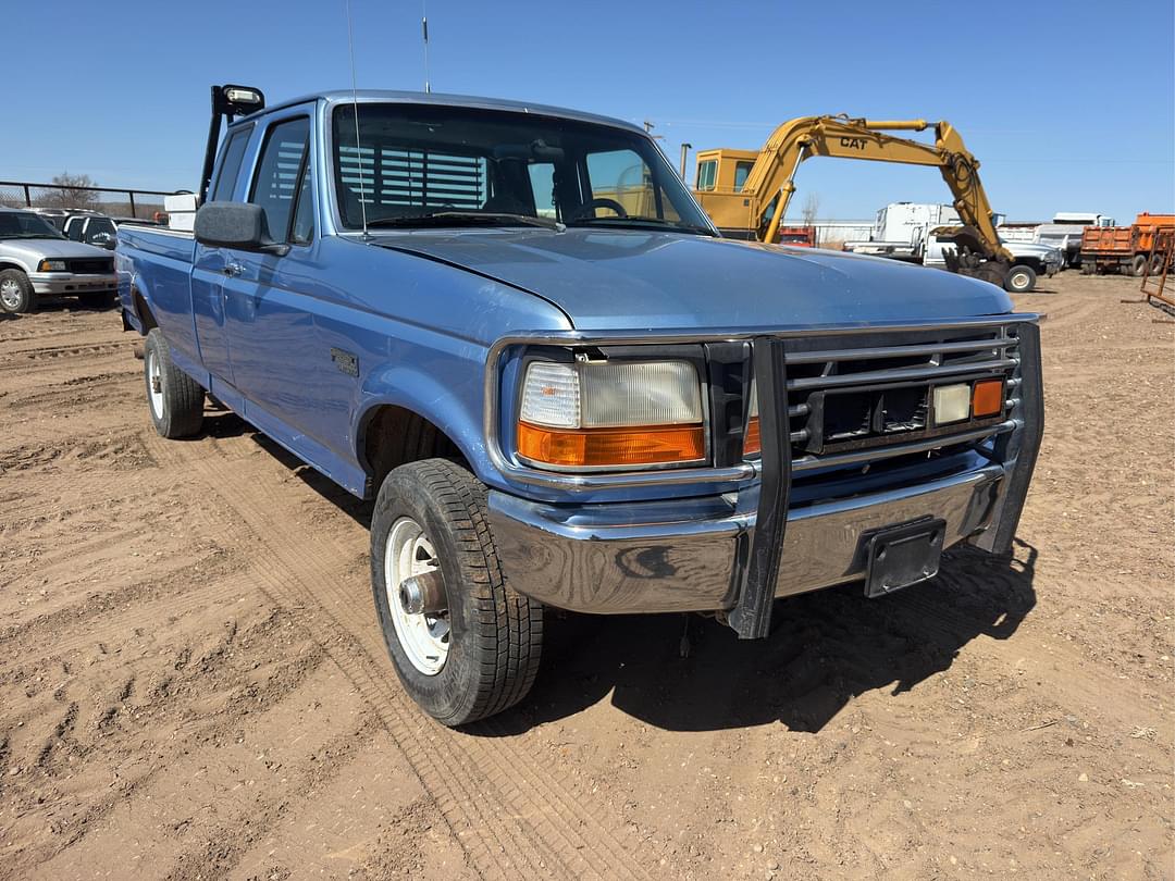Image of Ford F-250 Primary image