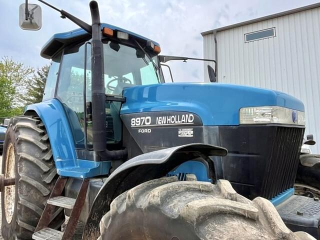 Image of New Holland 8970 equipment image 3