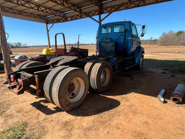 Image of Ford Aeromax equipment image 4