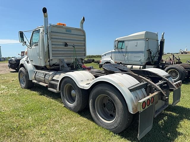 Image of Ford Aeromax equipment image 1