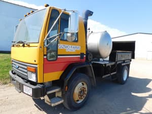 1997 Ford CF8000 Image