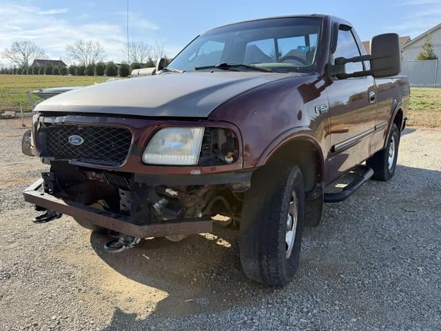 Image of Ford F-150 equipment image 1