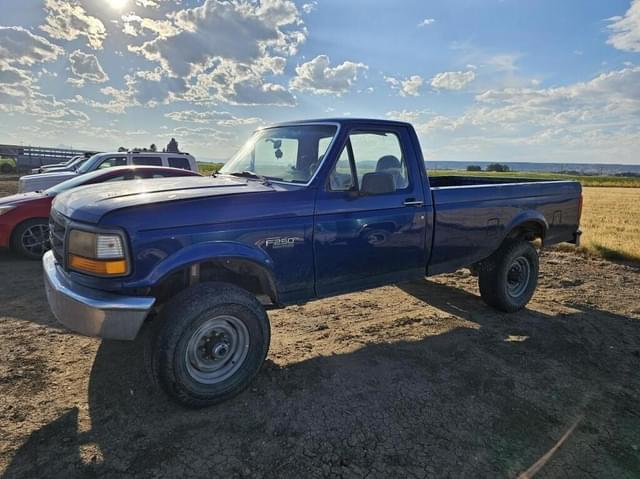 Image of Ford F-150 equipment image 2