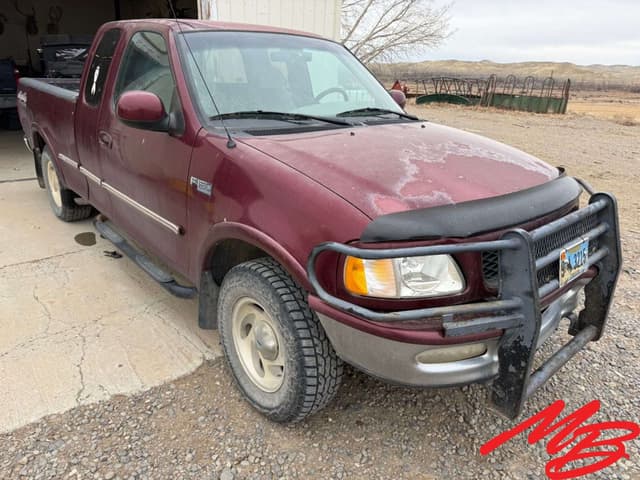 Image of Ford F-150 equipment image 2