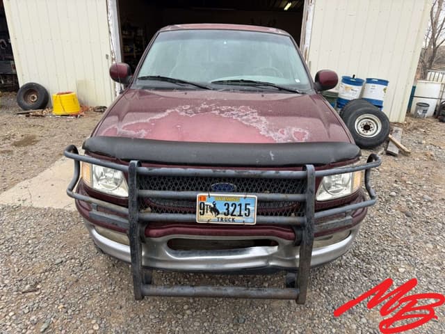 Image of Ford F-150 equipment image 1